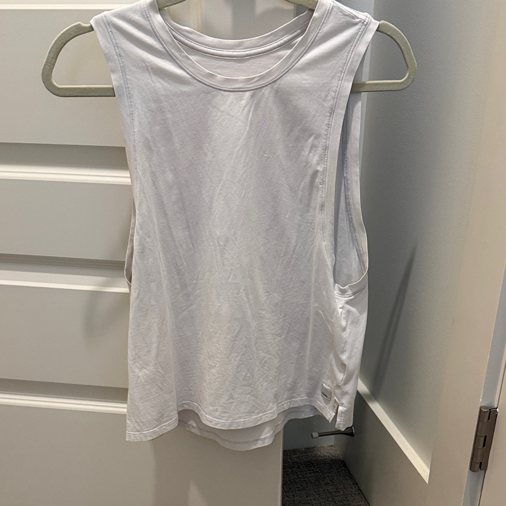 Vuori Sleeveless Women's Top